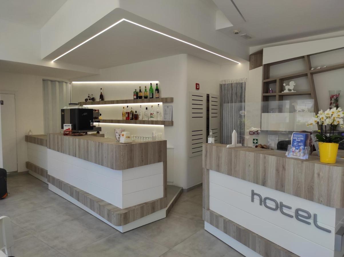 Hotel Madrid Rimini Eksteriør bilde