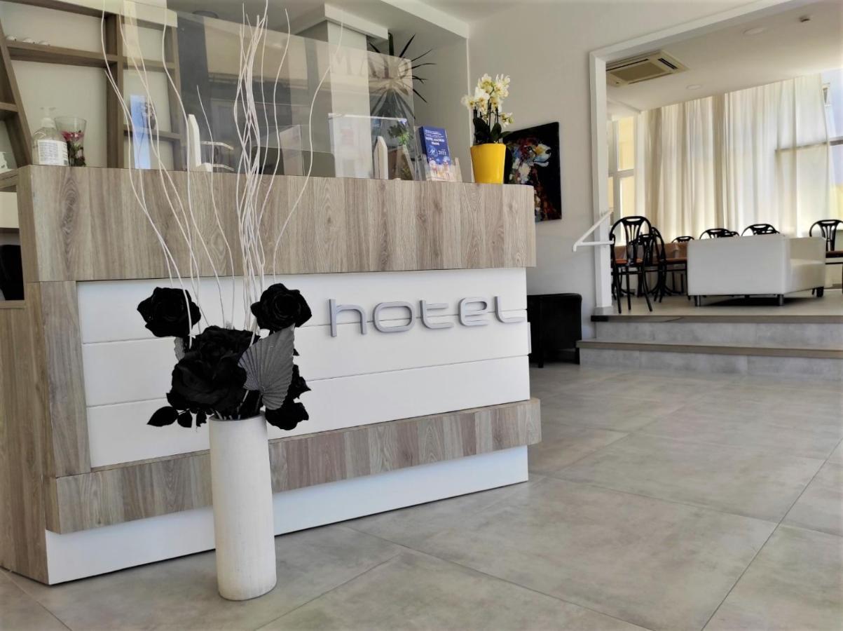 Hotel Madrid Rimini Eksteriør bilde