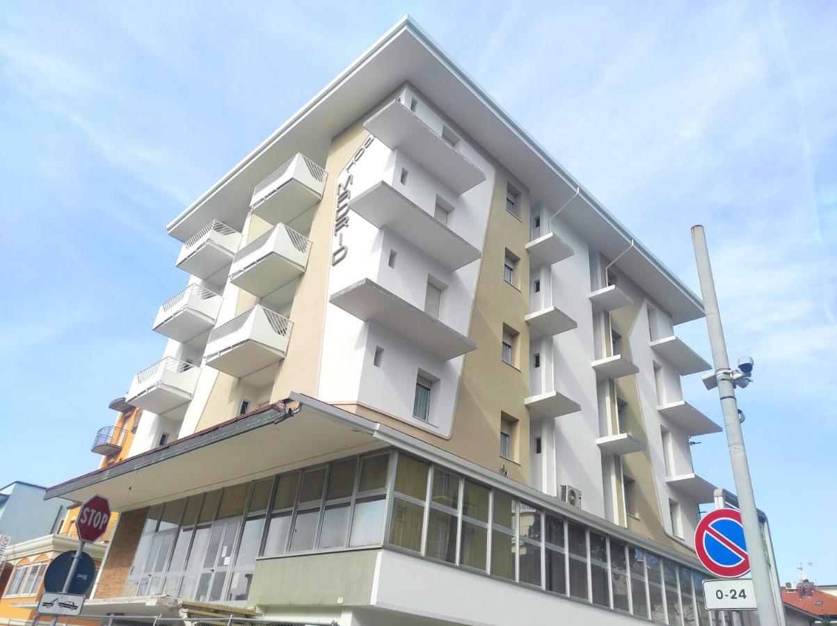 Hotel Madrid Rimini Eksteriør bilde