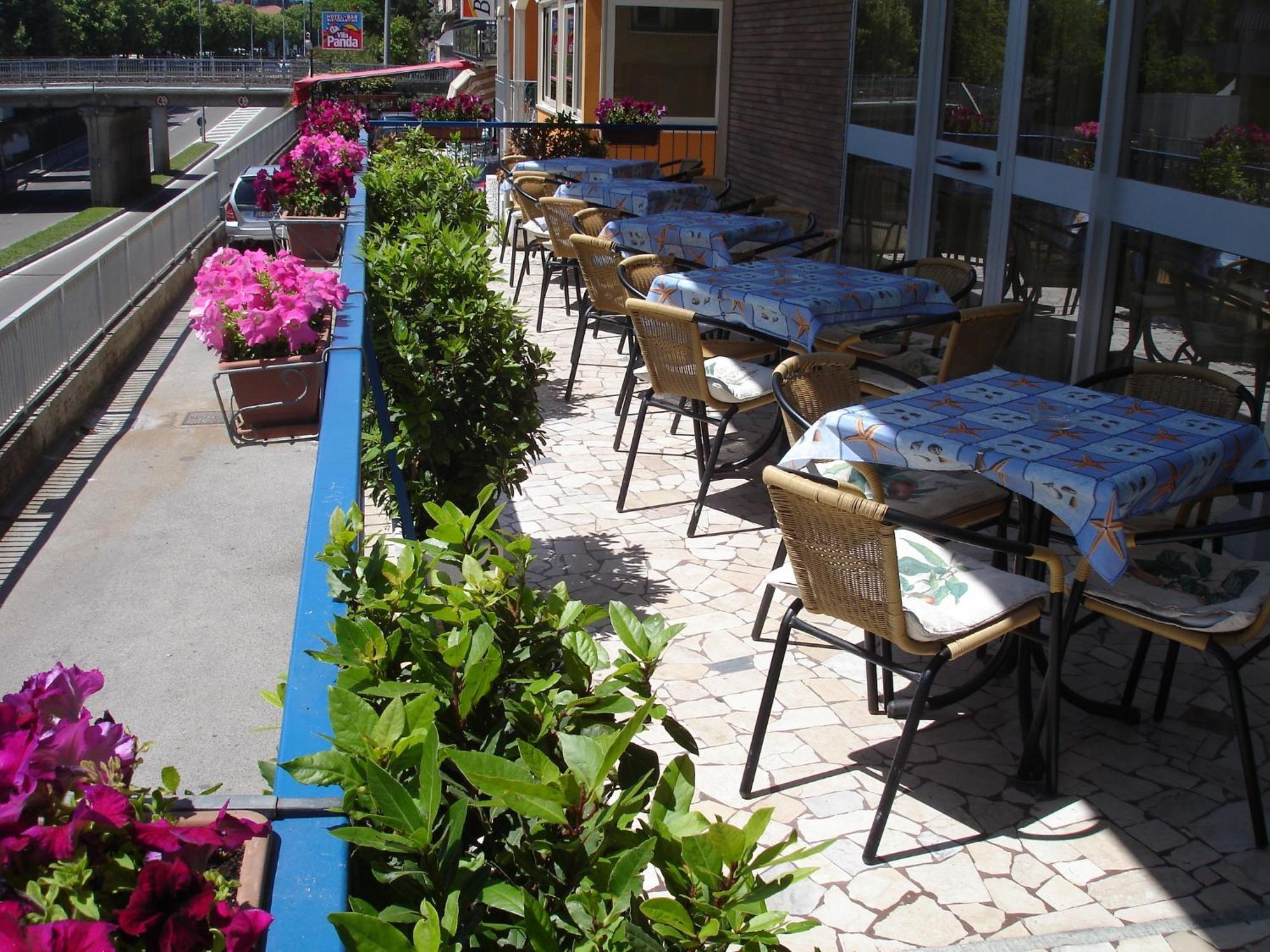 Hotel Madrid Rimini Eksteriør bilde