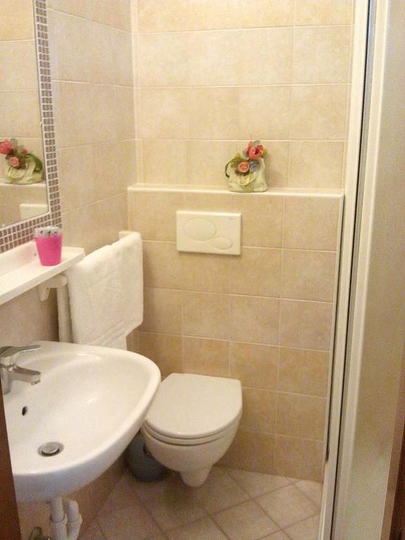 Hotel Madrid Rimini Eksteriør bilde
